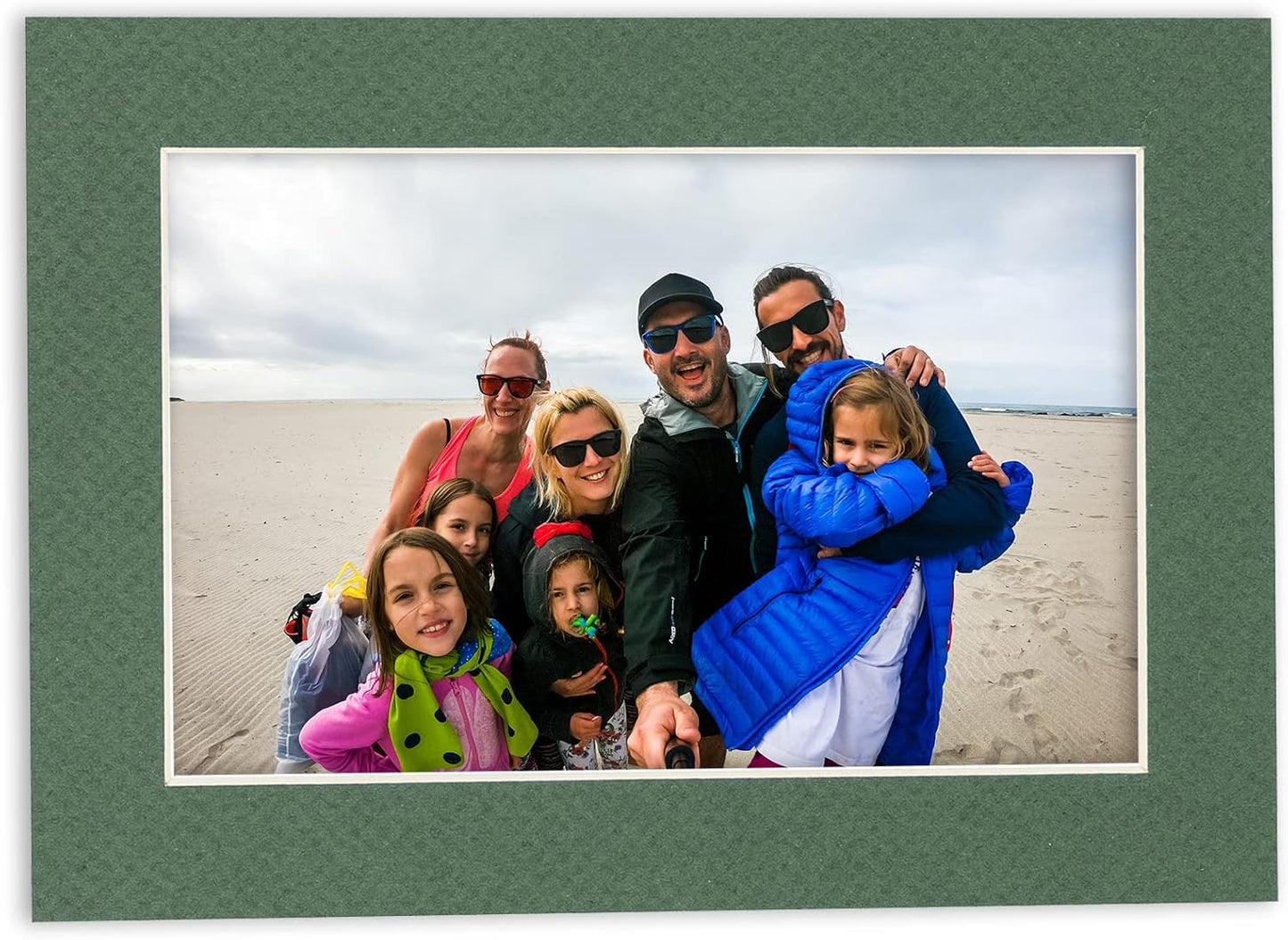 11x14 Mat for 8.5x11 Photo - Precut Hunter Green Picture Matboard for Frames 11 x 14 Inches - Bevel Cut to Display Art 8.5 x 11 Inches - Acid Free Pack of 100 MATS with Backing Boards & Clear Bags