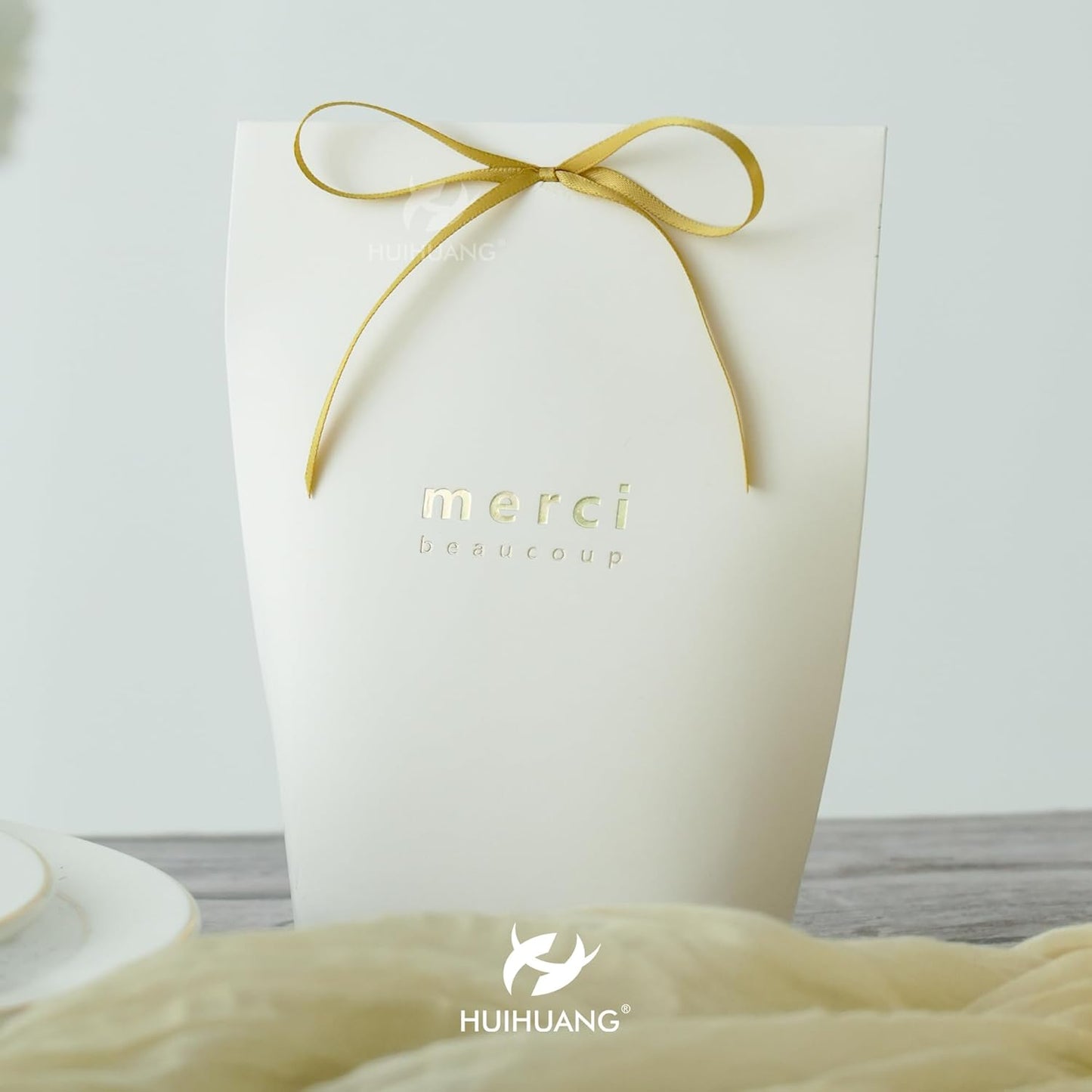 HUIHUANG Thin Gold Ribbon 1/8 inch Solid Color Satin Ribbon Continuous 100 Yards Double Faced Small Cloth Ribbon for Crafts Gift Wrapping DIY Bows Bouquet Gift Tag Christmas Ornaments