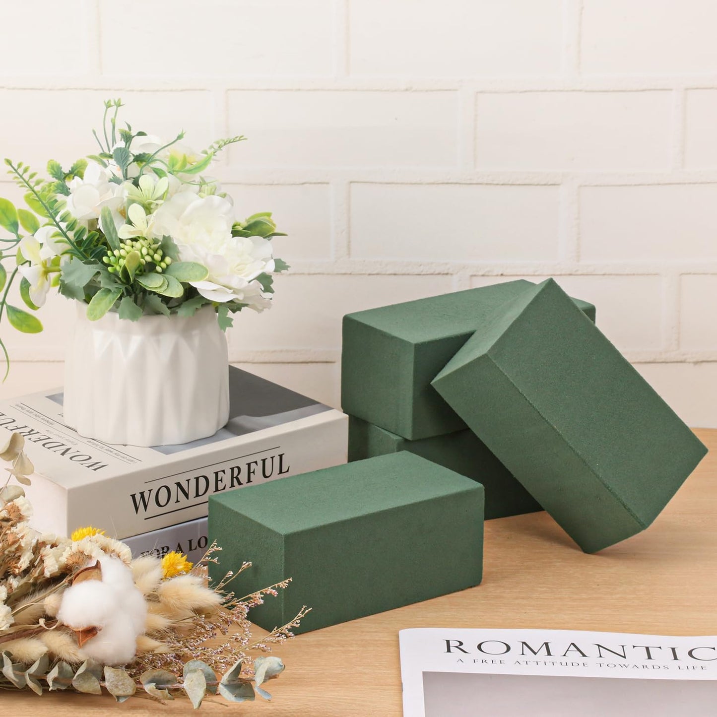 IHDYPPEW 20 PCS Green Floral Foam Blocks, 6"L x 3"W x 2.5"H Floral Foam for Flower Arrangements, Dry and Wet Florist Foam for Flowers, Flower Foam Bricks for Flowers Business, Outdoor, Weddings
