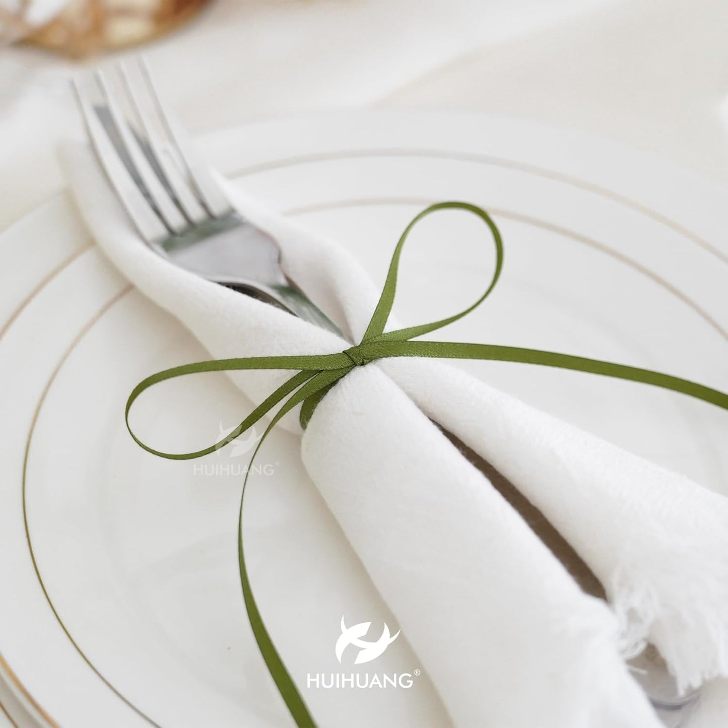 HUIHUANG 1/8 inch Moss Green Ribbon Solid Color Thin Satin Ribbon 100 Yards Double Faced Thin Crafts Ribbon for Hanging Gift Tags Invitation Card DIY Crafts Gift Wrapping Bows Bouquet Decoration