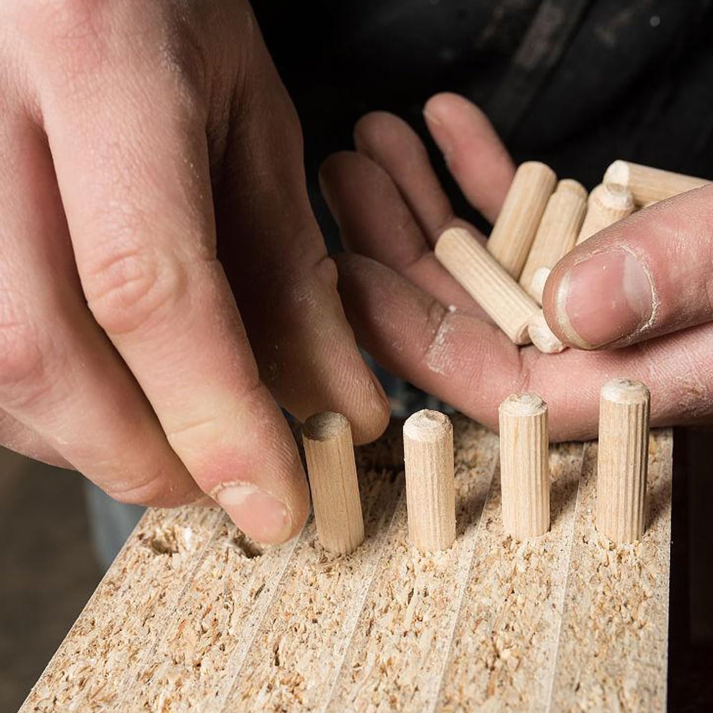 1/4-Inch Wooden Dowel Pins - 200 Pcs 1/4 x 1-1/4 inch Fluted Wood Dowels Rods,Hardwood Crafts Dowel Pegs ,Beechwood